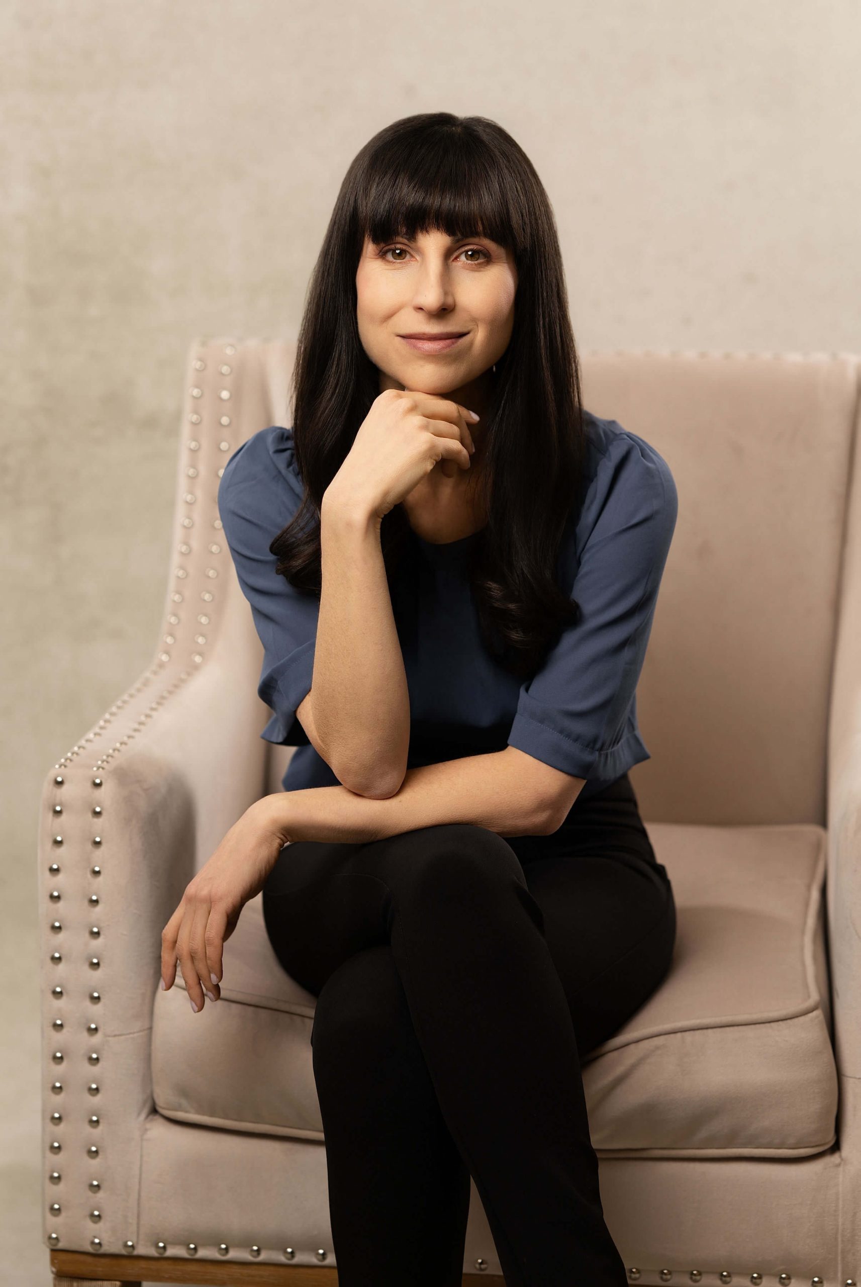 Emma-Worth--in chair (1)